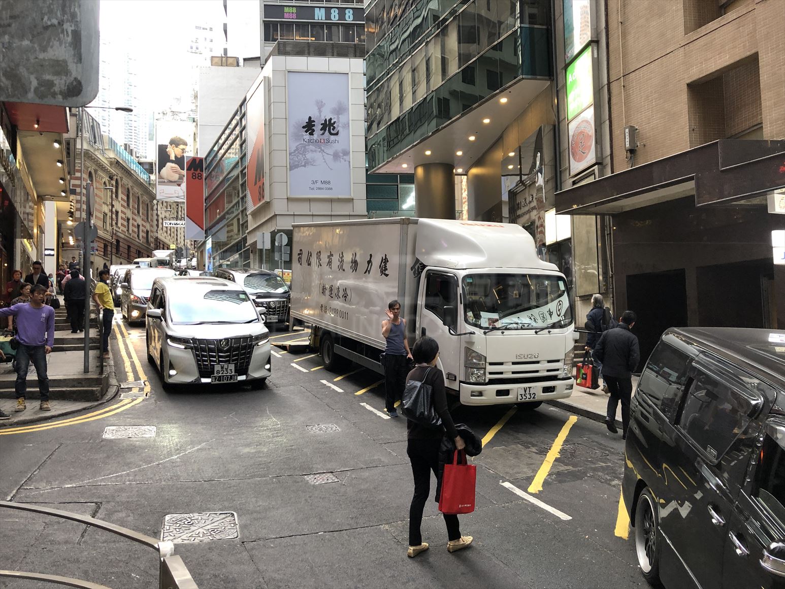 photo materials about 8 wyndham street | office property | centaline commercial